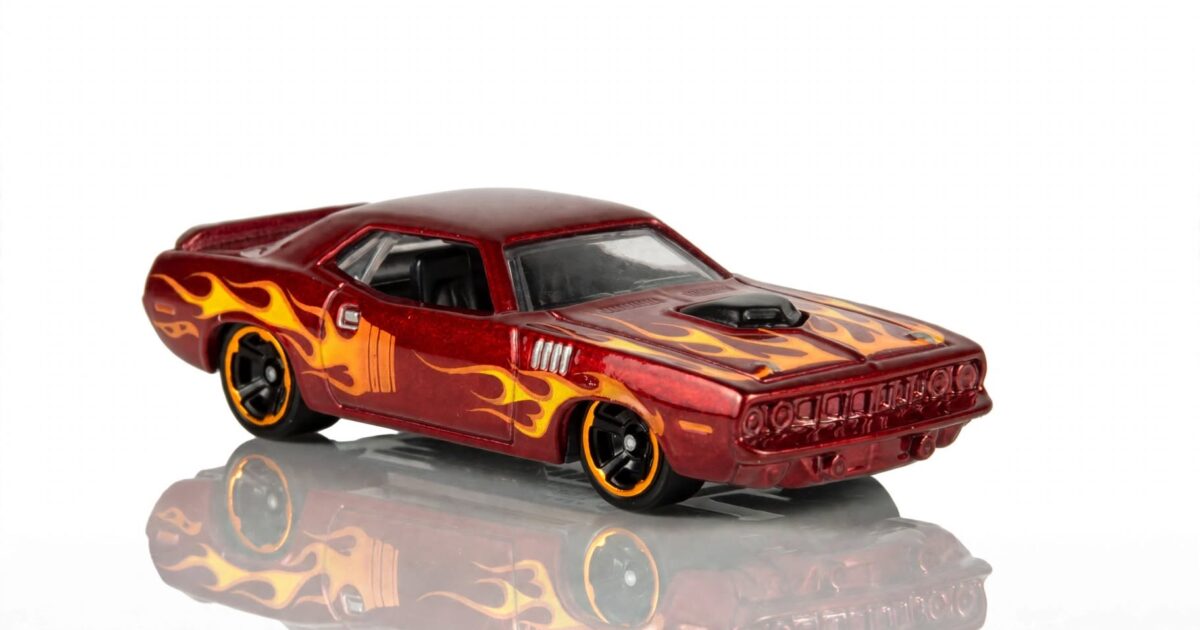 Hot Wheels ’71 Plymouth Cuda review: the flamed Mopar I keep going back to
