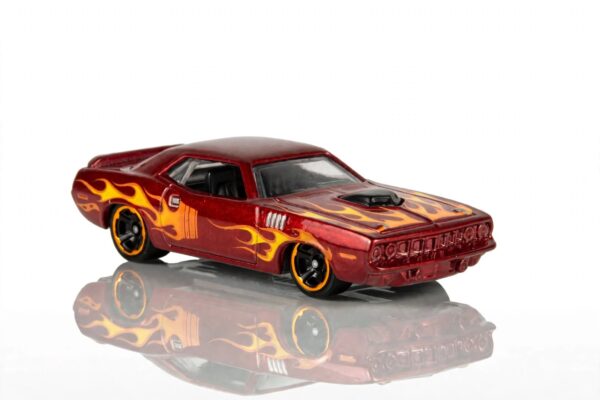 Hot Wheels ’71 Plymouth Cuda review: the flamed Mopar I keep going back to