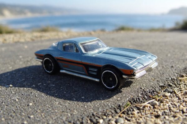Hot Wheels ’64 Corvette Sting Ray review: the year the split window disappeared