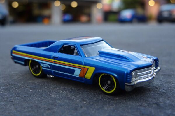 Hot Wheels ’71 El Camino review: half coupe, half pickup, all seventies