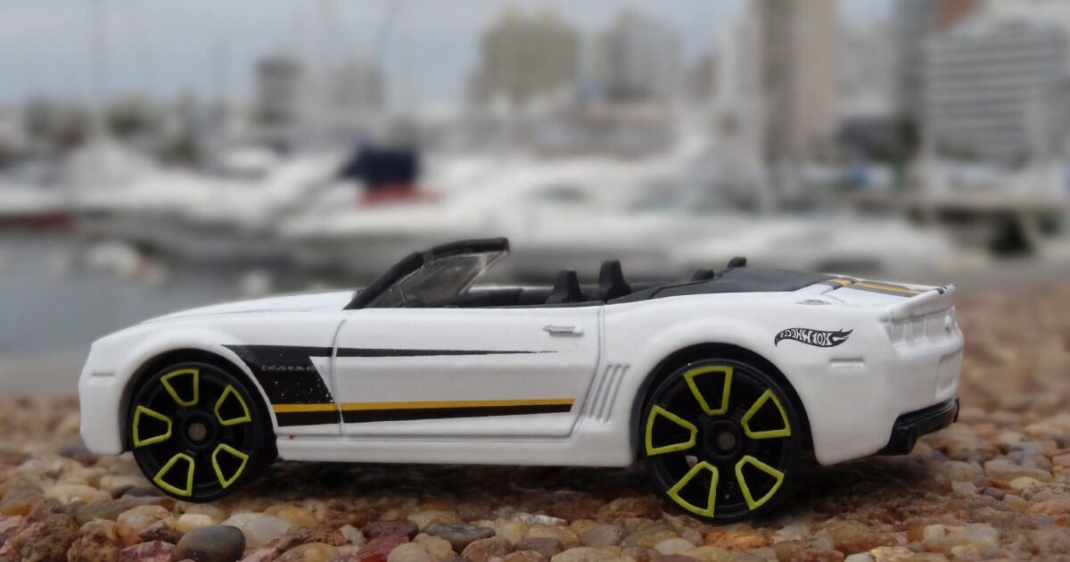 Hot Wheels Camaro Convertible: taking the roof off changes everything