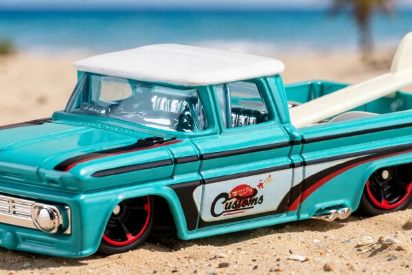 Hot Wheels Custom ’62 Chevy Pickup: turquoise, a surfboard and no hurry